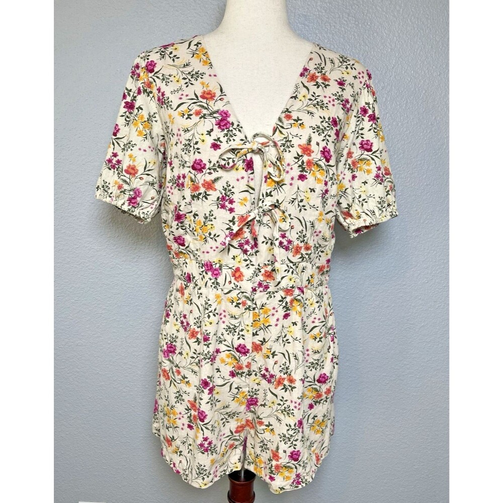 Chelsea & Violet NWOT Anthropologie floral linen womens romper Large cottage